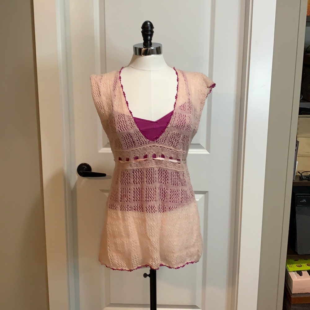 Express knitted pullover with camisole.